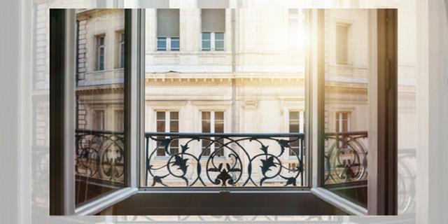 Fenster von der Welt, französische Fenster
